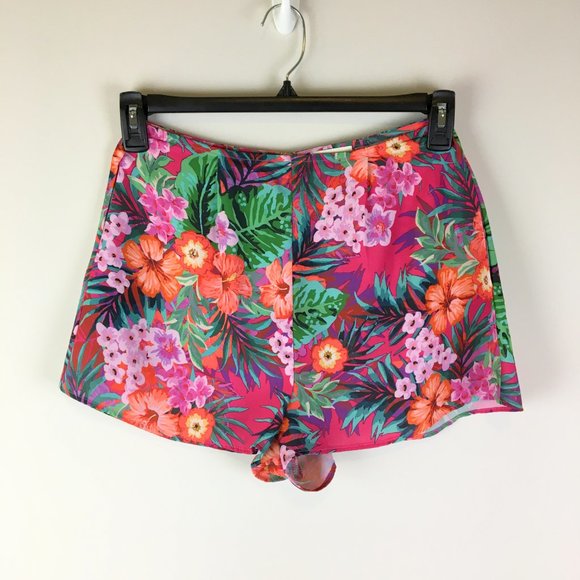 Show Me Your Mumu Boho Pink Floral Sawyer Shorts - Picture 7 of 8
